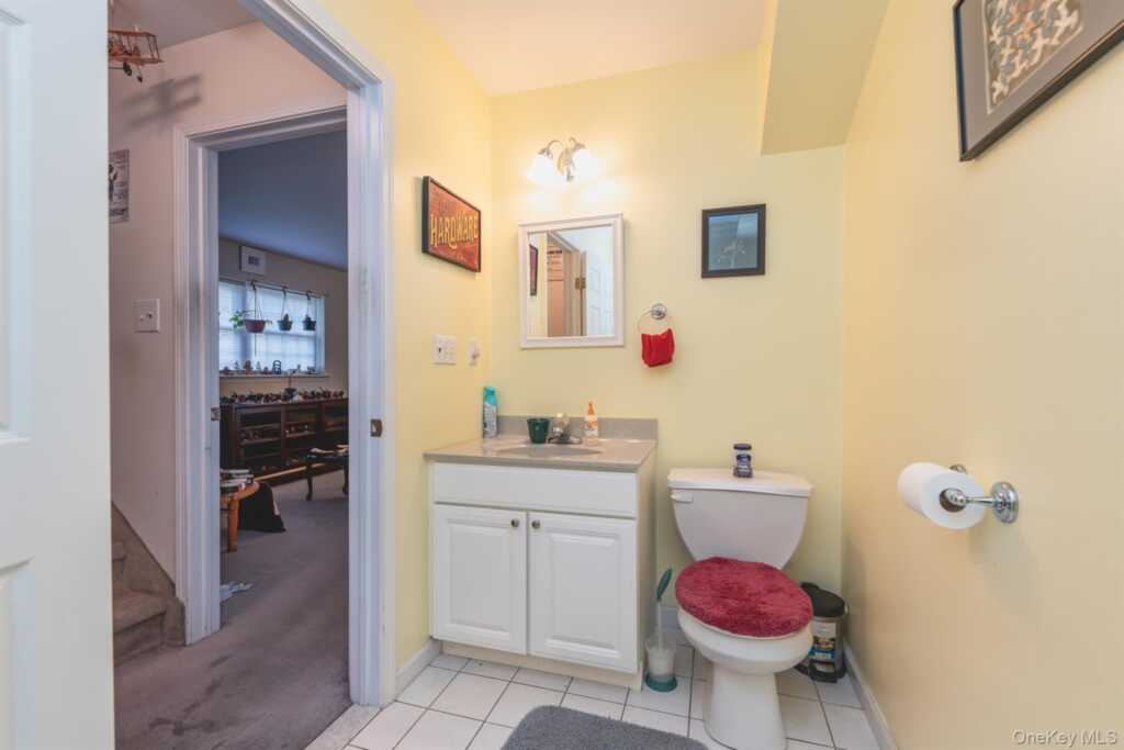 42 Colonial Drive, Rosendale, NY 12486 - Photo 31 of 47