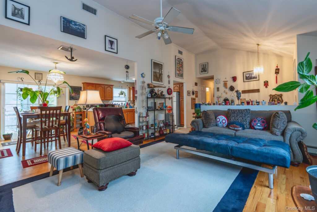 42 Colonial Drive, Rosendale, NY 12486 - Photo 7 of 47