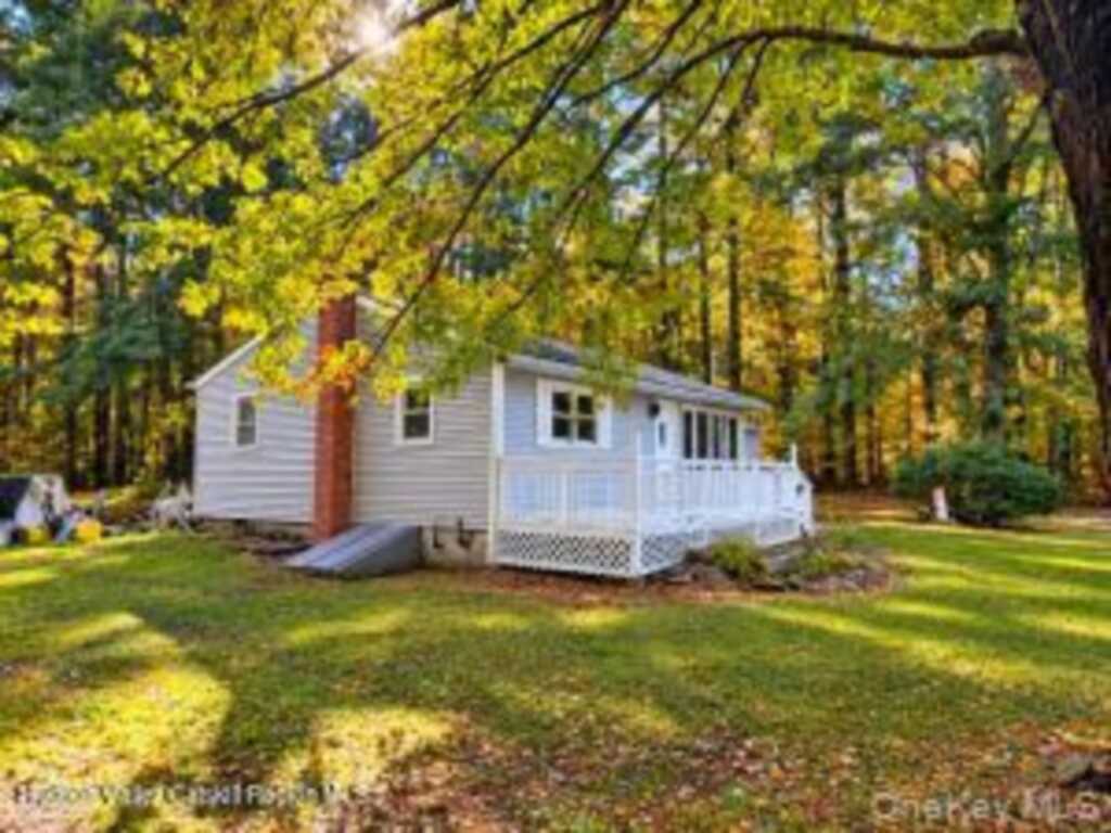 141 Nelson Hoff Road, Saugerties, NY 12477 - Photo 2 of 13