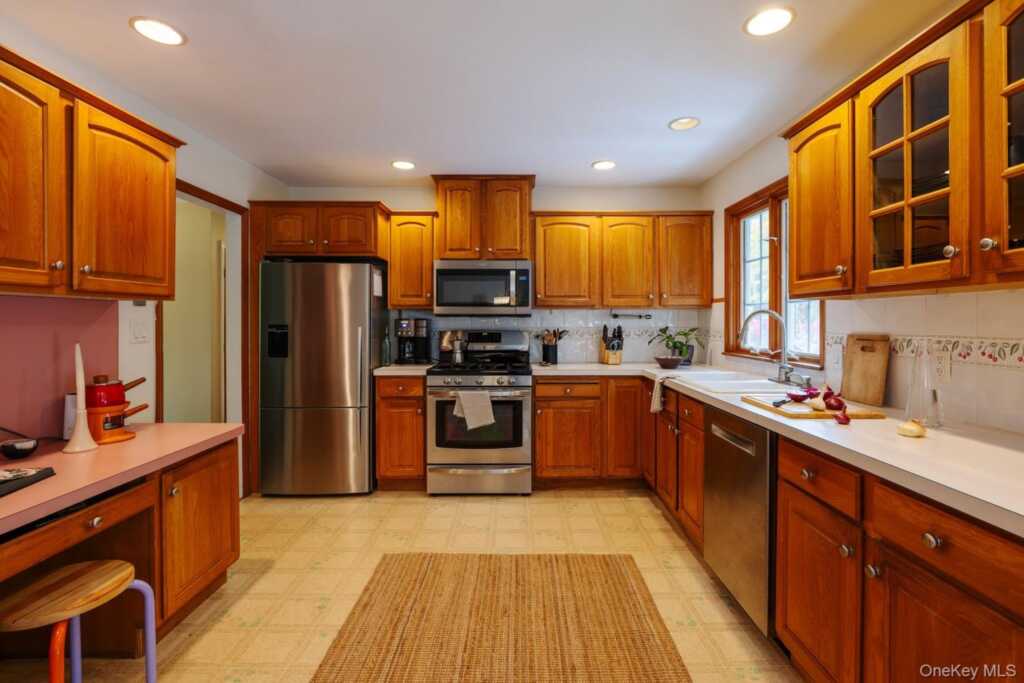 7 Birch Street, Hurley, NY 12491 - Photo 10 of 29
