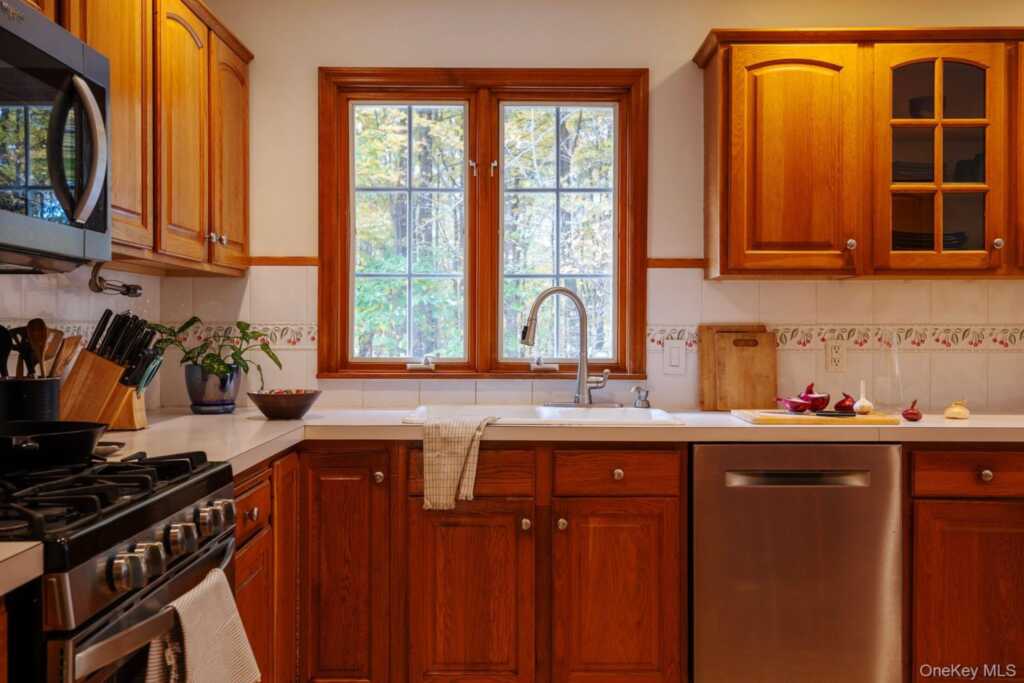 7 Birch Street, Hurley, NY 12491 - Photo 11 of 29
