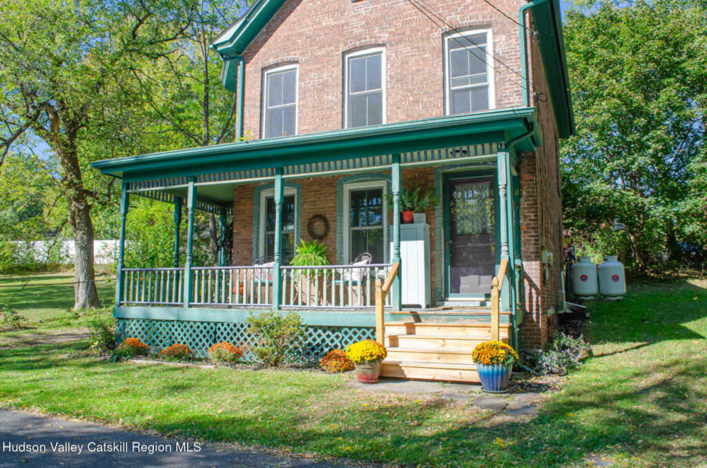 11 Rock Street, Kingston, NY 12401 - Photo 2 of 24
