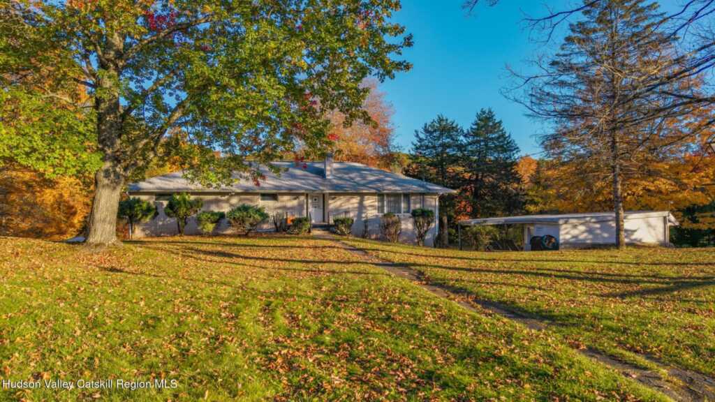 168 Old Stage Road, Saugerties, NY 12477
