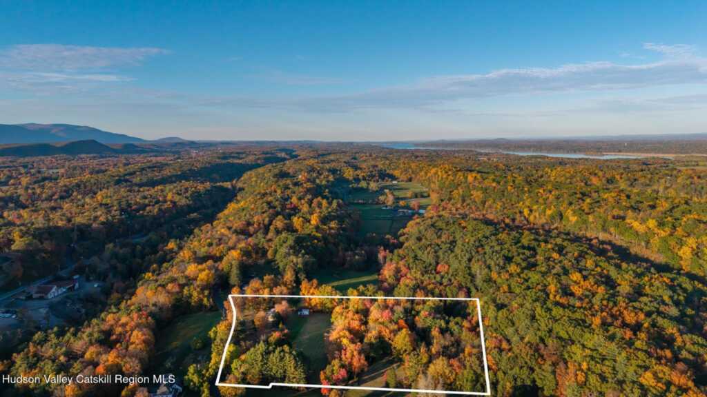 168 Old Stage Road, Saugerties, NY 12477 - Photo 2 of 50