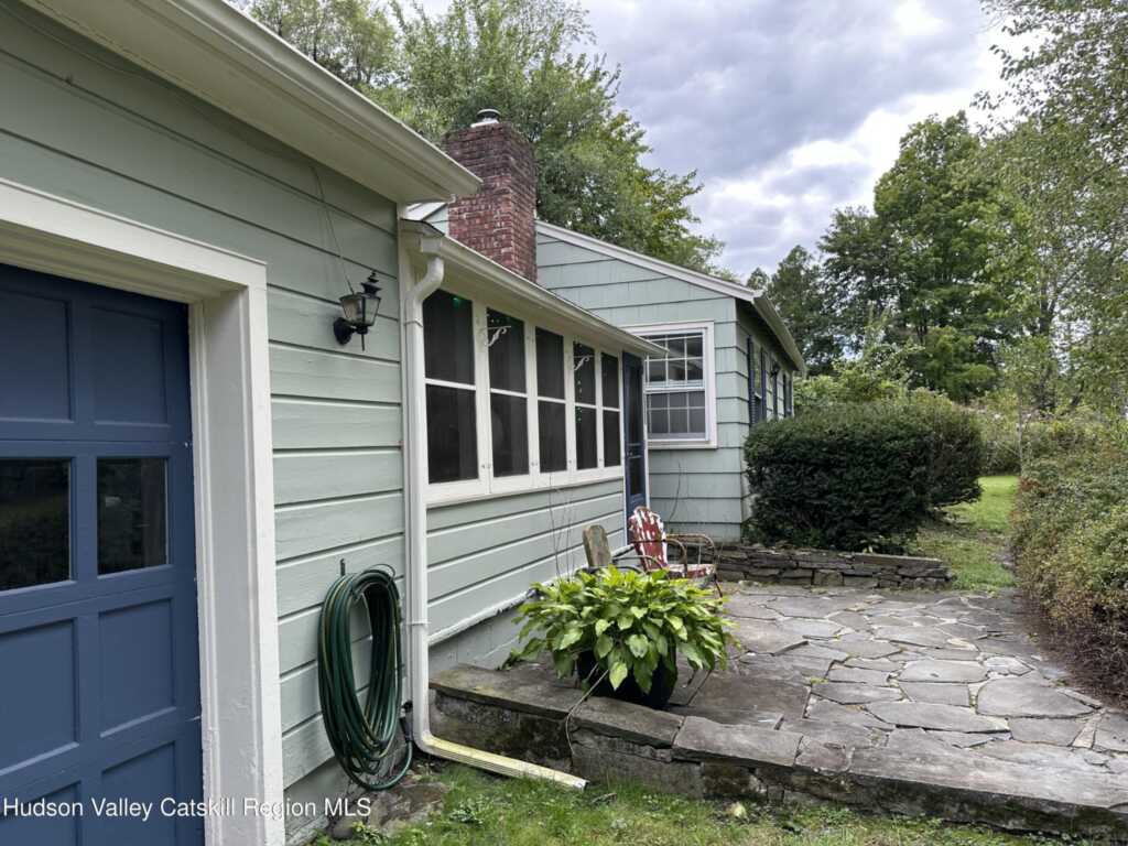 113 Schoolhouse Lane, Hurley, NY 12443 - Photo 3 of 39