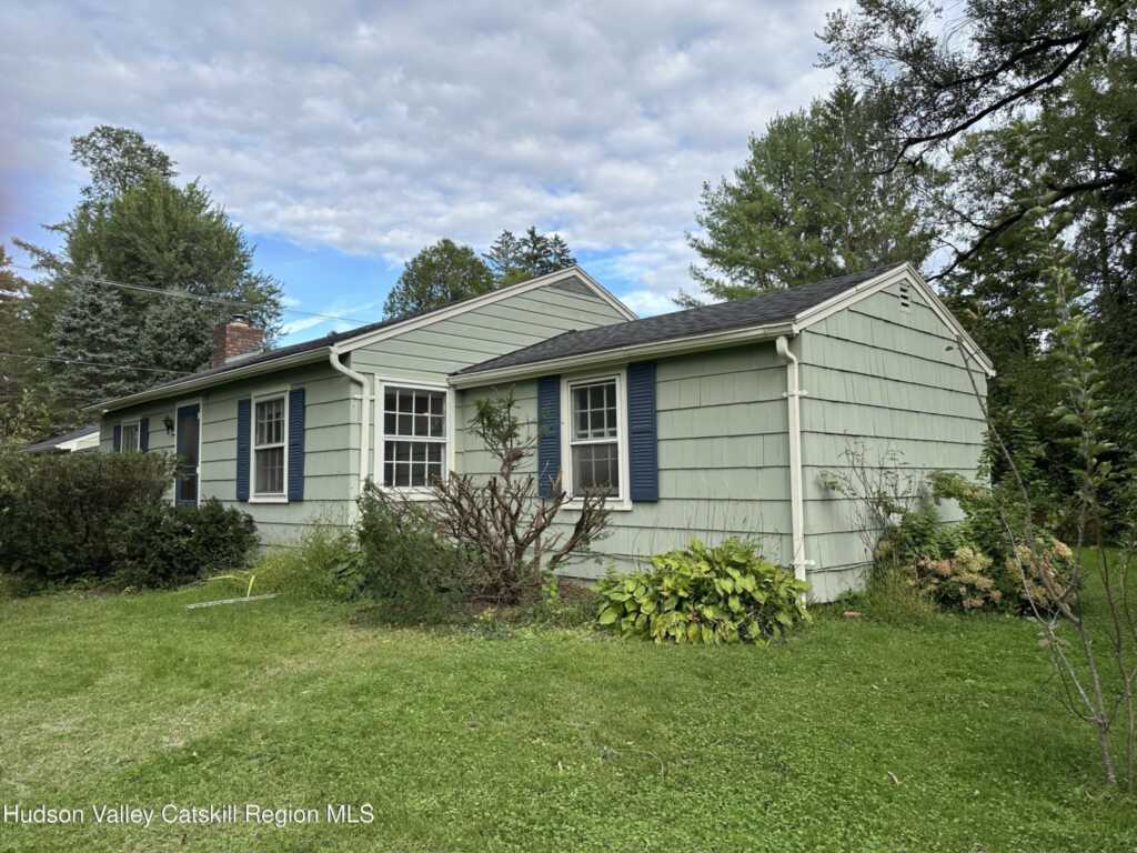 113 Schoolhouse Lane, Hurley, NY 12443 - Photo 5 of 39