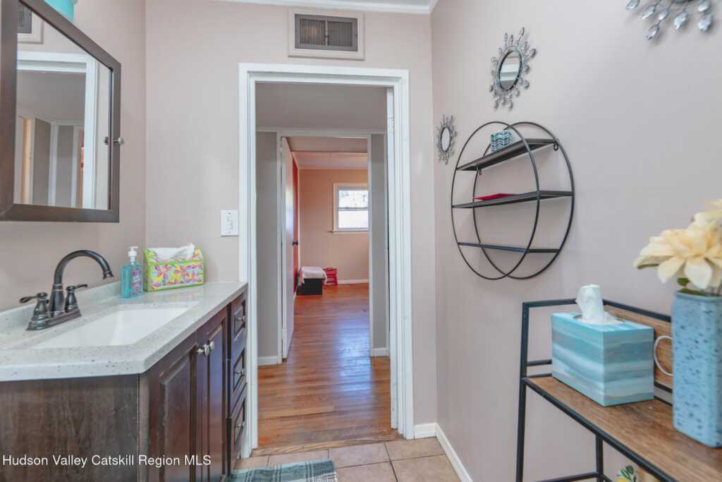 32 Browning Terrace, Kingston, NY 12401 - Photo 16 of 23