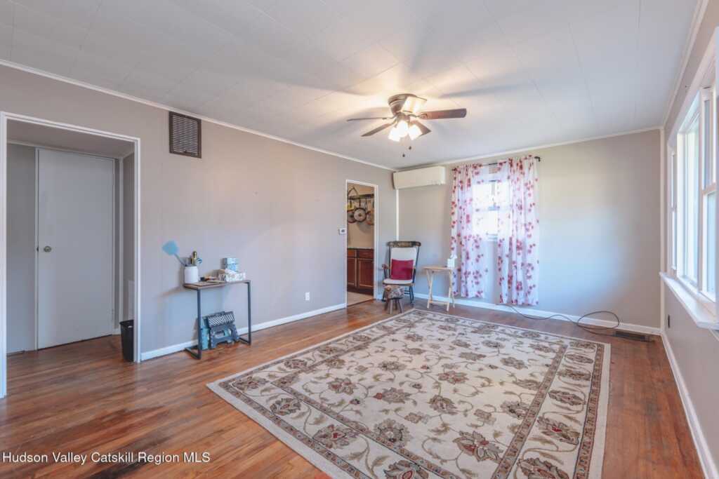 32 Browning Terrace, Kingston, NY 12401 - Photo 5 of 23