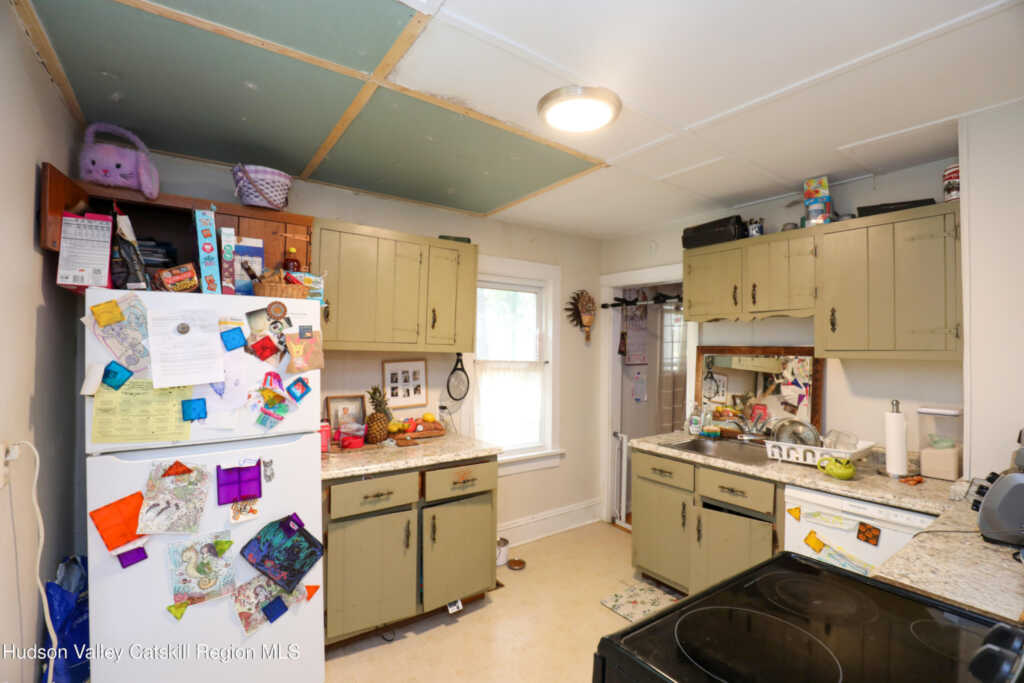 118 Fairview Avenue, Kingston, NY 12401 - Photo 10 of 16