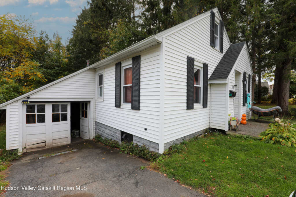 118 Fairview Avenue, Kingston, NY 12401 - Photo 2 of 16