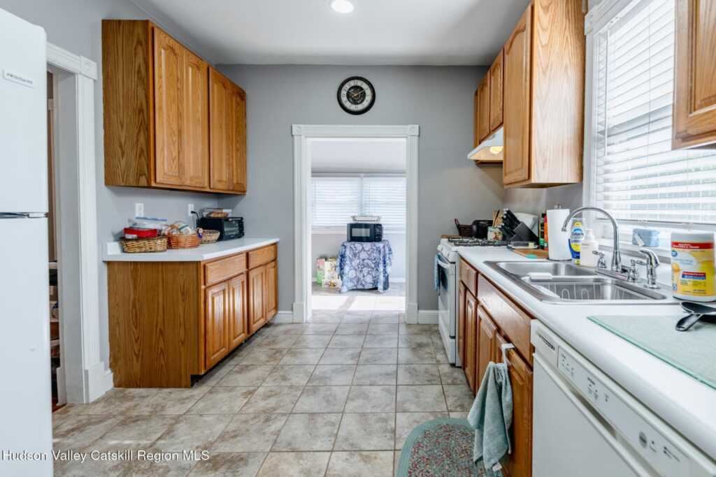 16 Tubby Street, Kingston, NY 12401 - Photo 19 of 42