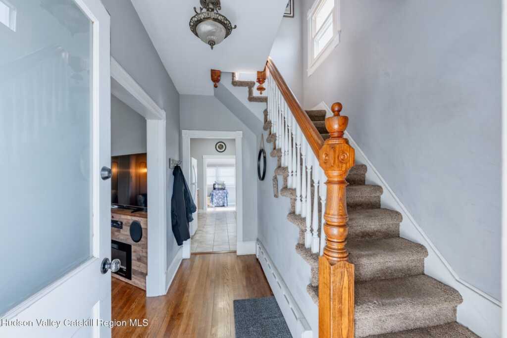 16 Tubby Street, Kingston, NY 12401 - Photo 6 of 42