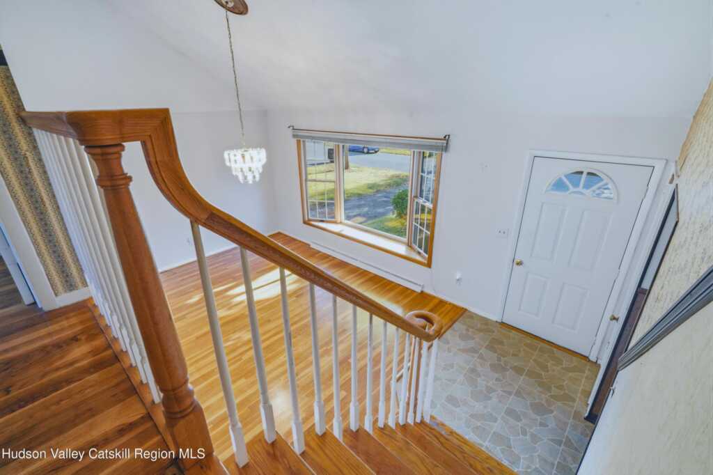 12 Edgewood Drive, Saugerties, NY 12477 - Photo 7 of 22