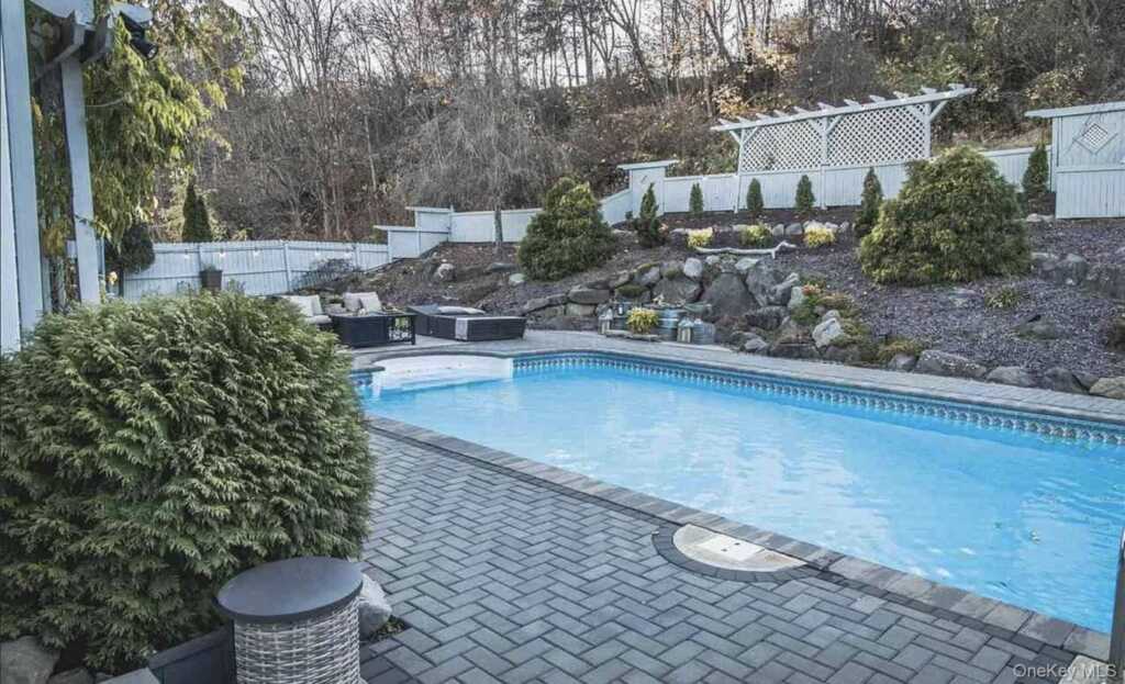 118 Hudson Street, Saugerties, NY 12432 - Photo 40 of 45