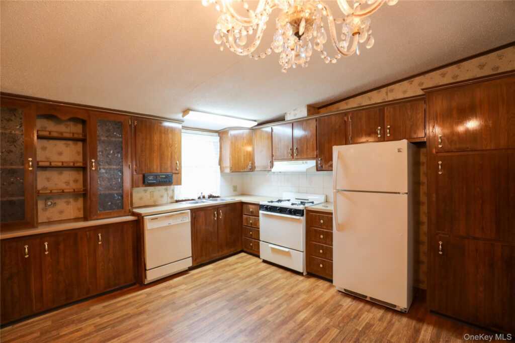 52 Belvedere Lane, Saugerties, NY 12477 - Photo 10 of 22