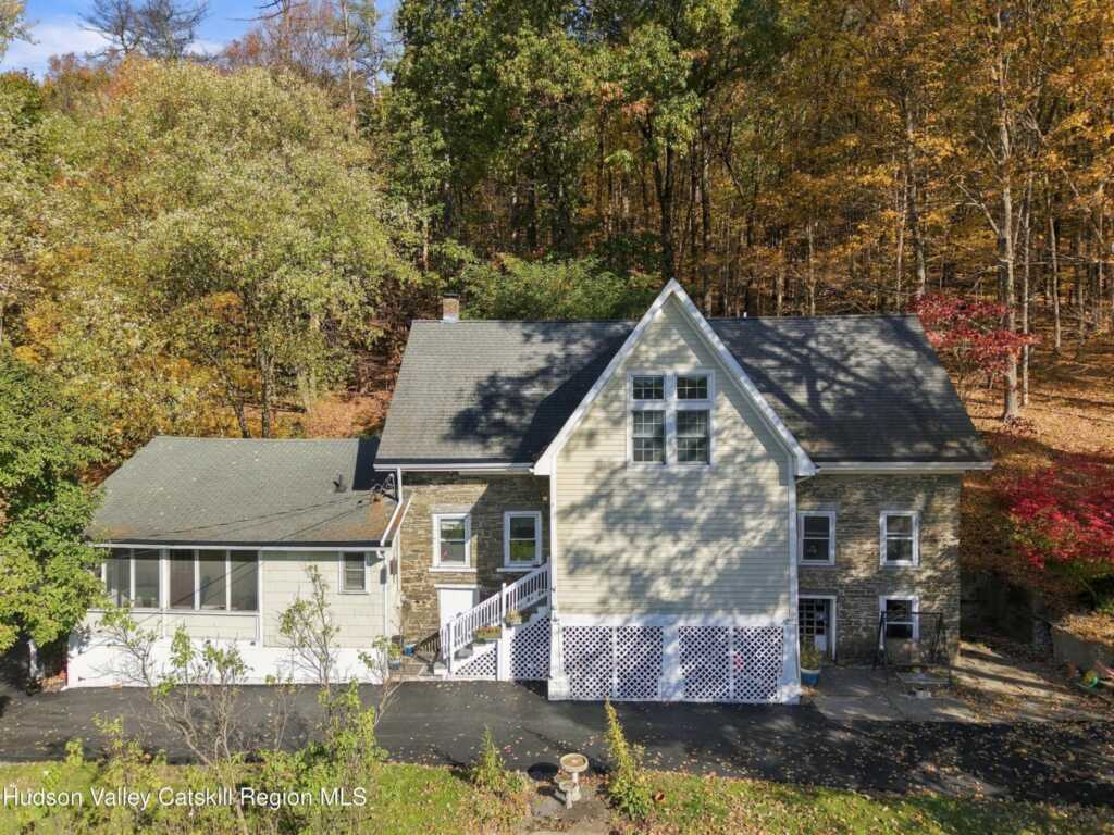 696 Sawkill Road, Kingston, NY 12401 - Photo 2 of 50