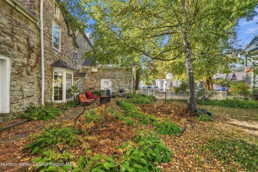 85 John Street, Kingston, NY 12401 - Photo 42 of 45