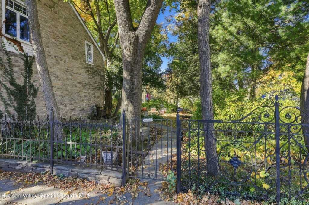 43-49 Crown Street, Kingston, NY 12401 - Photo 8 of 50