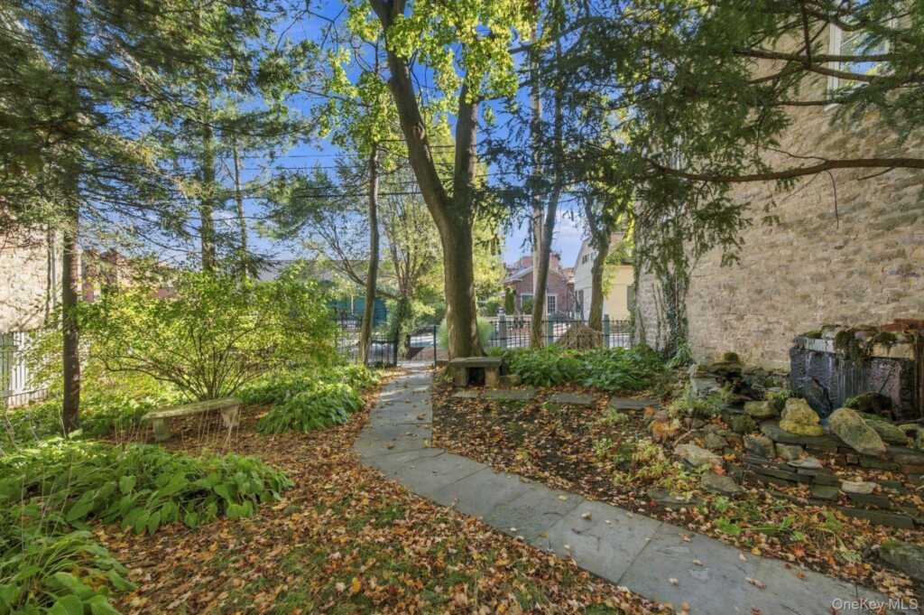 82 John Street, Kingston, NY 12401 - Photo 27 of 50