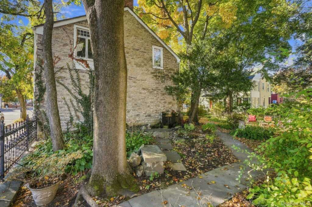 82 John Street, Kingston, NY 12401 - Photo 39 of 50