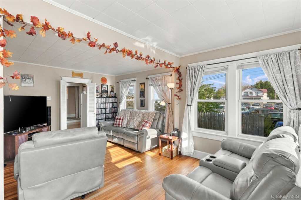 14 Madison Avenue, Kingston, NY 12401 - Photo 5 of 27