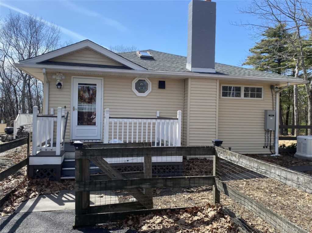 235 Stickles Terrace, Hurley, NY 12401 - Photo 2 of 47