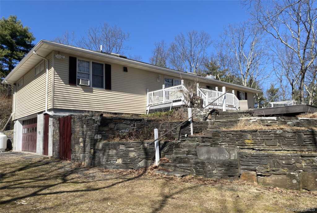235 Stickles Terrace, Hurley, NY 12401 - Photo 3 of 47