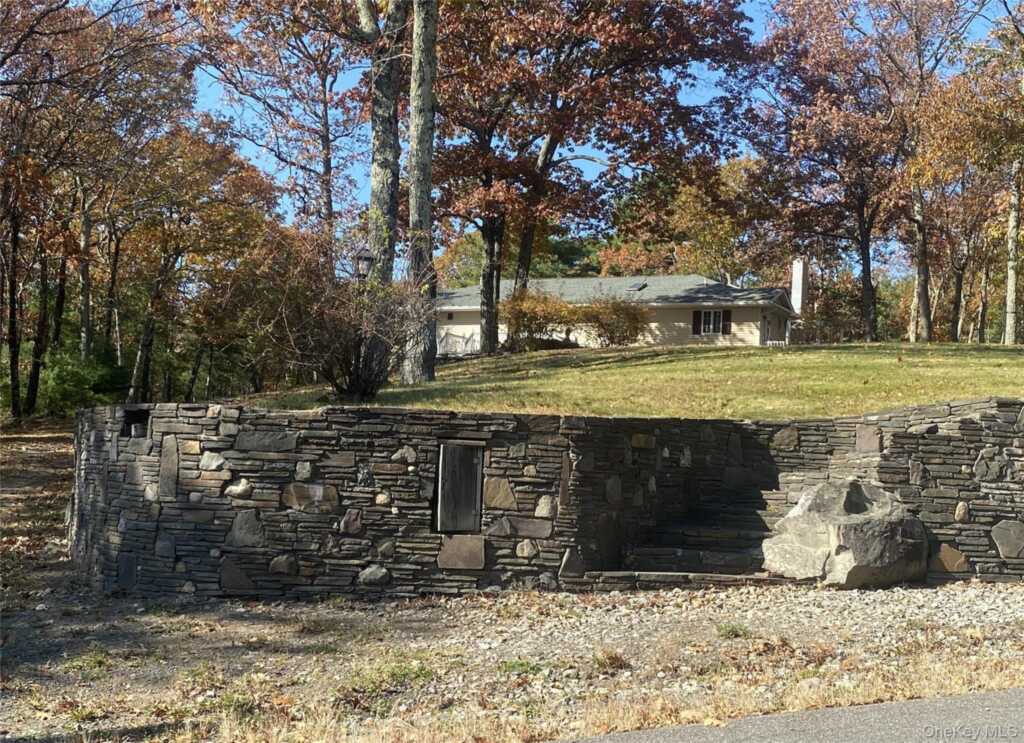 235 Stickles Terrace, Hurley, NY 12401 - Photo 7 of 47