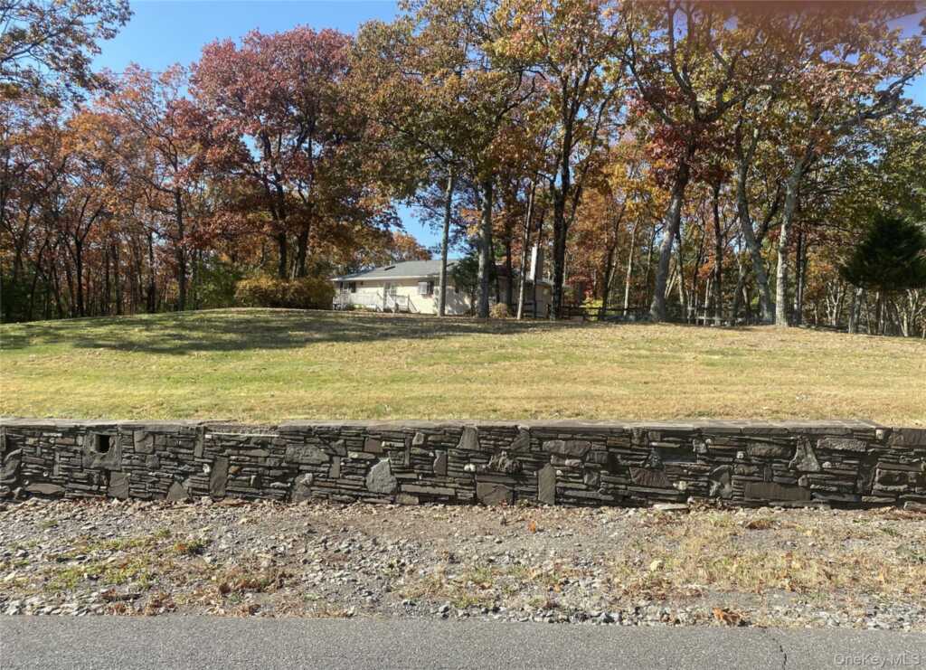 235 Stickles Terrace, Hurley, NY 12401 - Photo 8 of 47