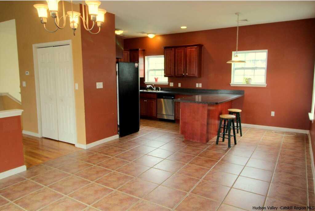 2 Diana Ridge, Highland, NY 12528 - Photo 3 of 16