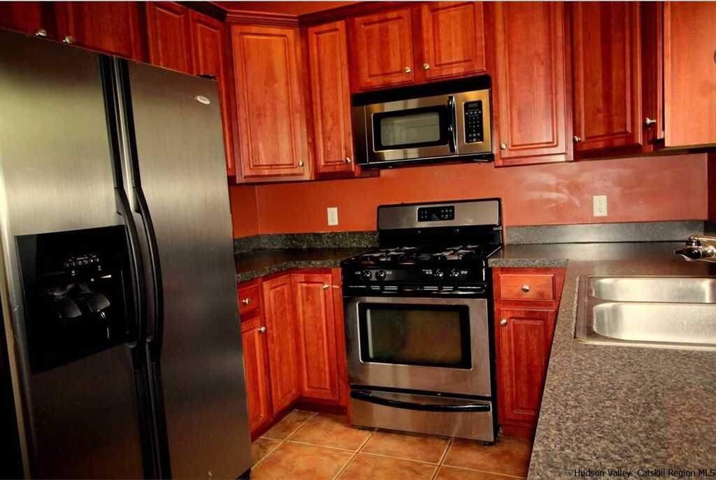 2 Diana Ridge, Highland, NY 12528 - Photo 4 of 16