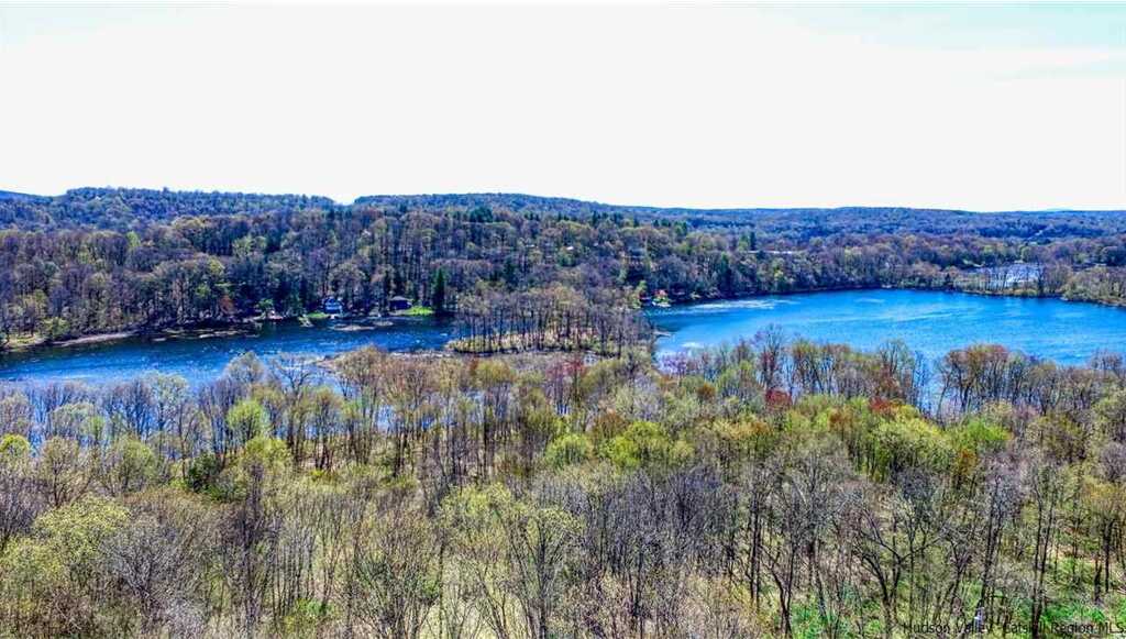 157 Silver Lake, Rhinebeck, NY 12572 - Photo 2 of 34