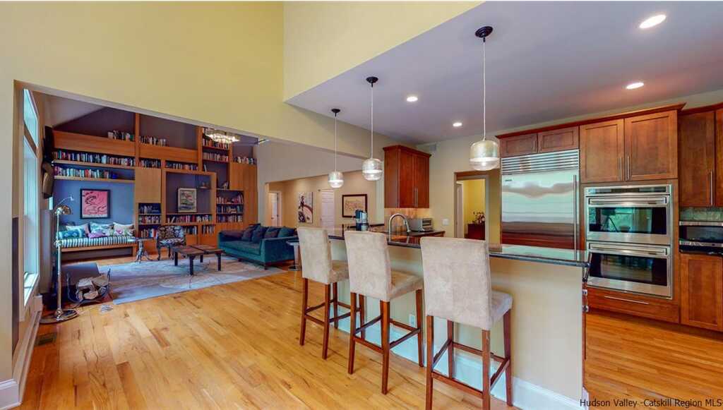 157 Silver Lake, Rhinebeck, NY 12572 - Photo 4 of 34